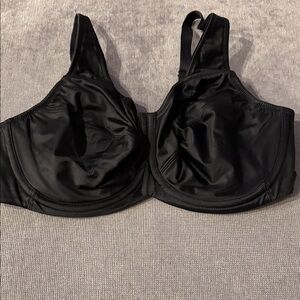 Classic Black Underwire Full-Coverage Bra